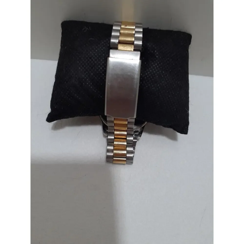 Q&Q Spanish Men's Wristwatch Day and Date Japan Movement